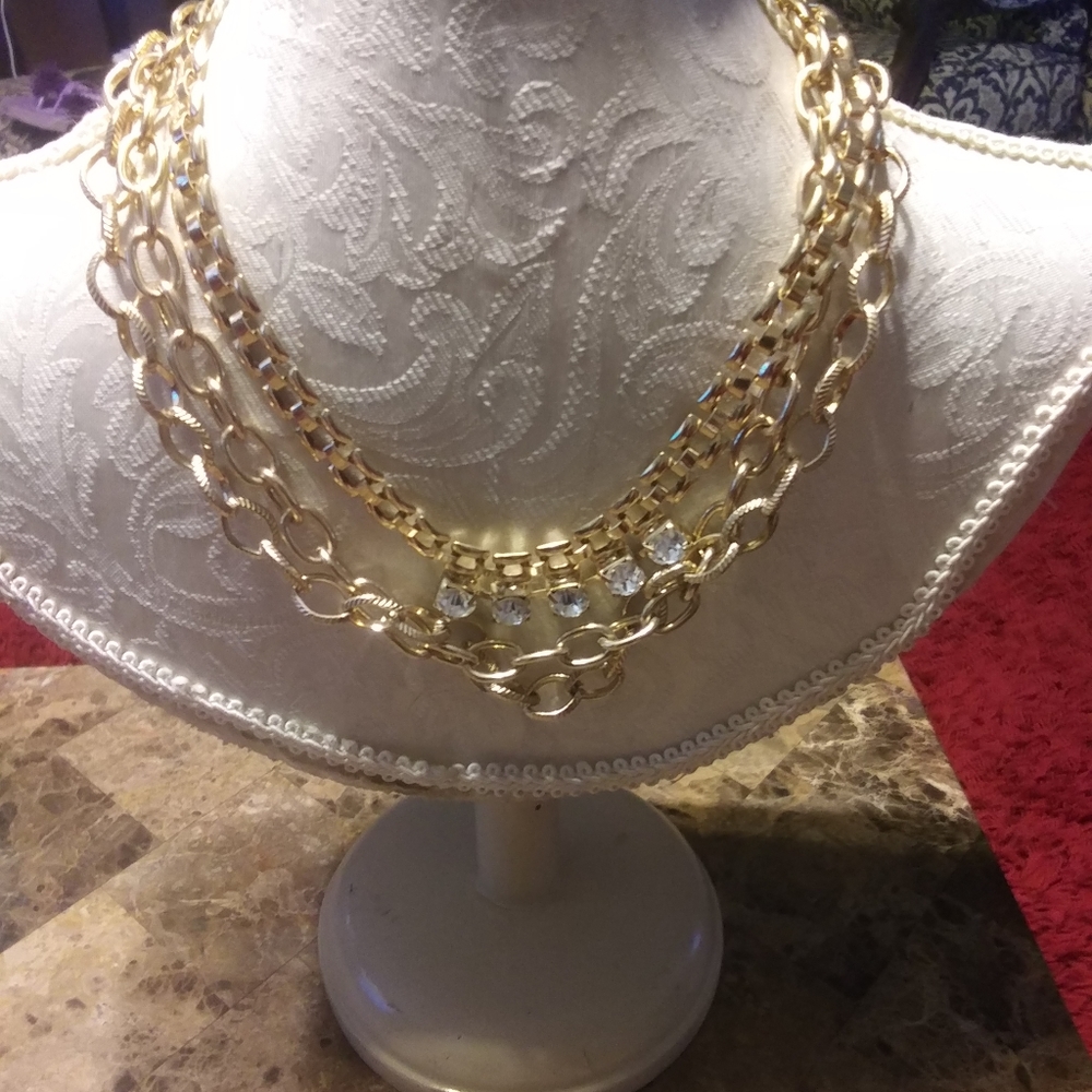 3 layer Gold tone necklace 16"
